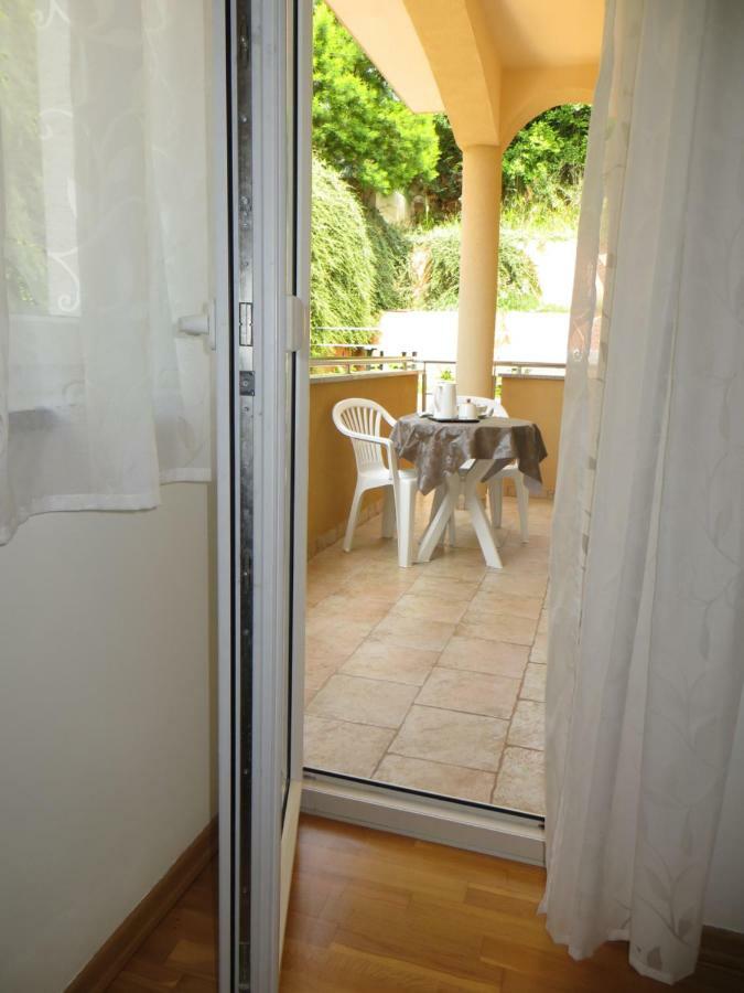Apartman Mario Cres Exterior photo
